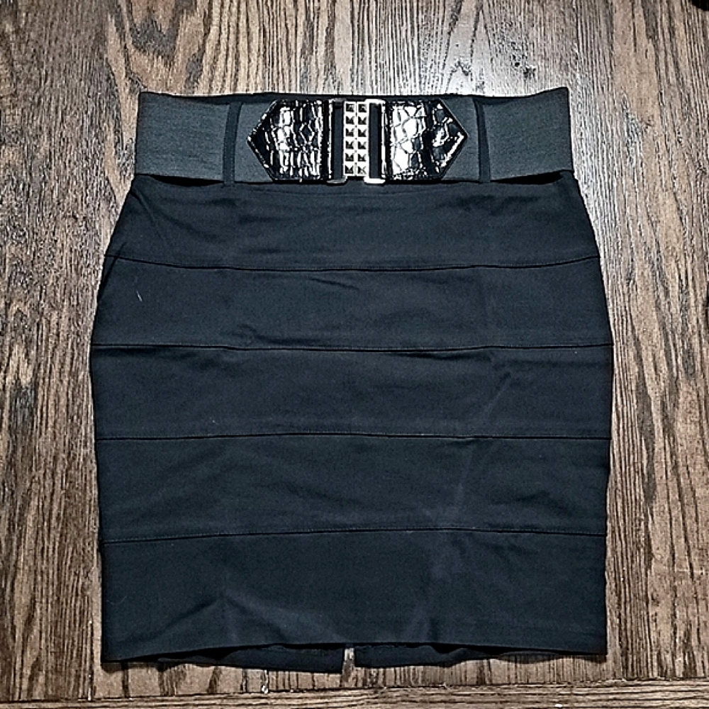 Joe Benbasset Classic Black Stretch Timeless Pencil Skirt with Belt - MEDIUM